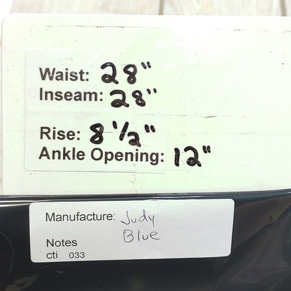 Judy Blue Boyfriend Fit Jeans Splatter Distressed Stretch Women’s Size 3/26 - Picture 3 of 16